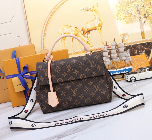 ルイヴィトンバッグ正面デザイン